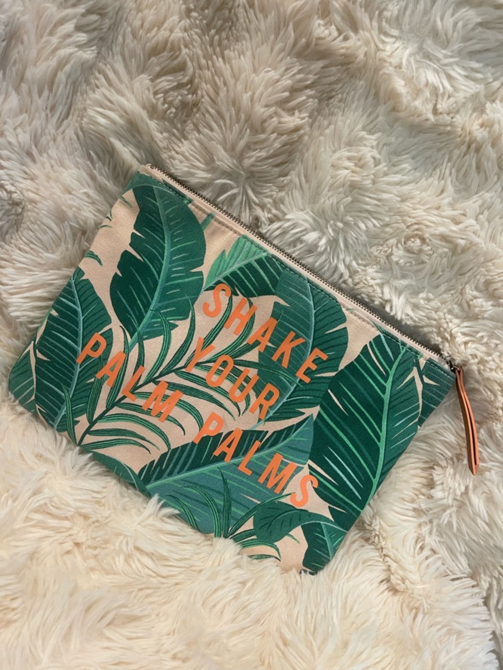 Palm-Leaf Zip Vacation Clutch in Green and Peach Stella & Dot